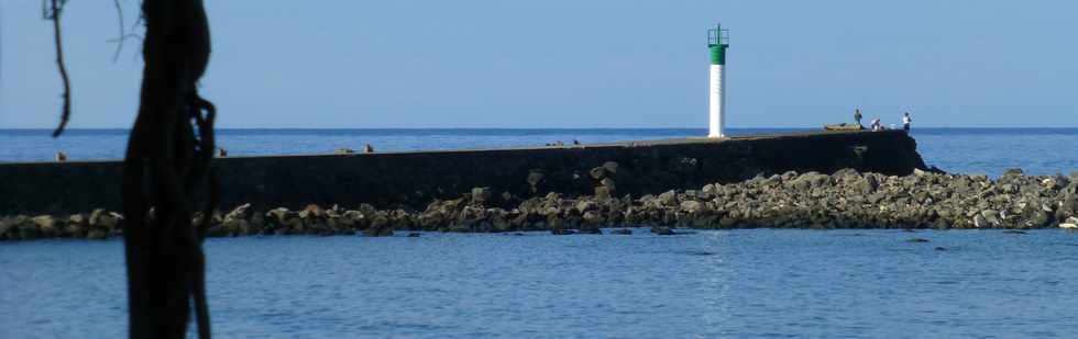 15 octobre 2017 - St-Pierre - Terre Sainte - Nouvelle balise de la jetée -