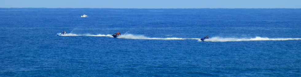 15 octobre 2017 - St-Pierre - Sentier littoral de la CIVIS - Jet-skis