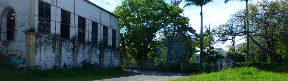 26 novembre 2017 - St-Pierre - Pierrefonds - Faade de l'usine