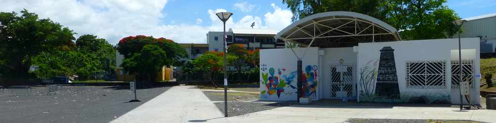 3 dcembre 2017 - St-Pierre - Basse Terre - Fresque Patrice Olivier Acardy