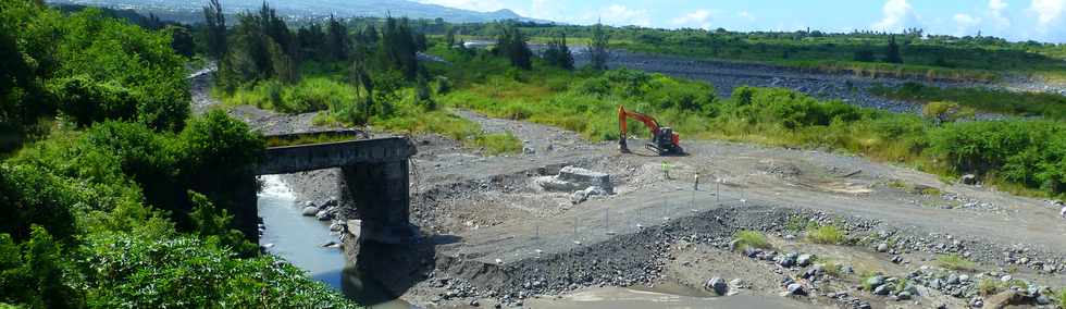 23 mars 2018 - St-Louis - Chantier de dmolition de l'ancien pont amont