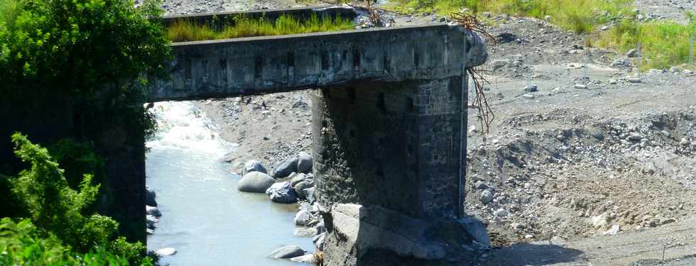 23 mars 2018 - St-Louis - Chantier de dmolition de l'ancien pont amont