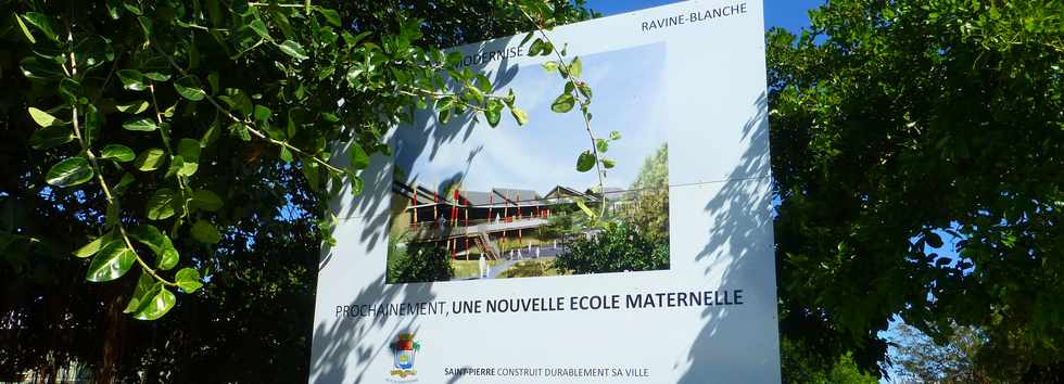 28 mars 2018 - St-Pierre - Ravine Blanche - Chantier nouvelle école maternelle Elsa Triolet