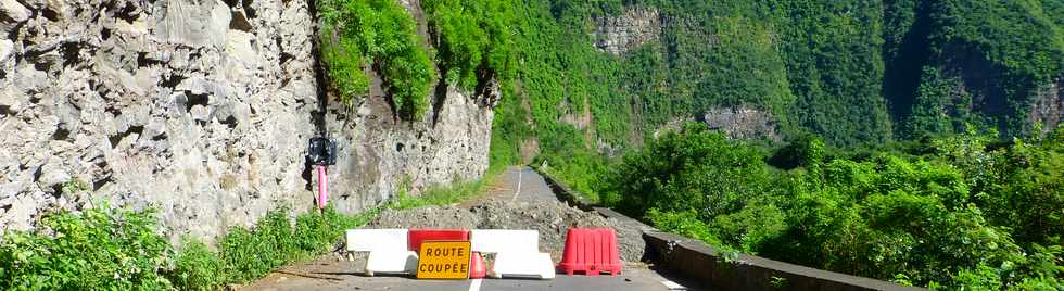 8 avril 2018 - Bras de Cilaos - let Furcy - Route coupe