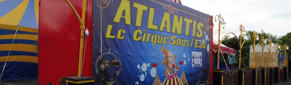22 avril 2018 - St-Pierre - Atlantis, cirque sous l'eau - Parking Auchan