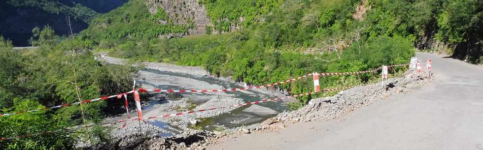 13 mai 2018 - St-Louis - RN5 - Ancienne route de Cilaos entre Ilet Furcy et  le dbut de la nouvelle piste -