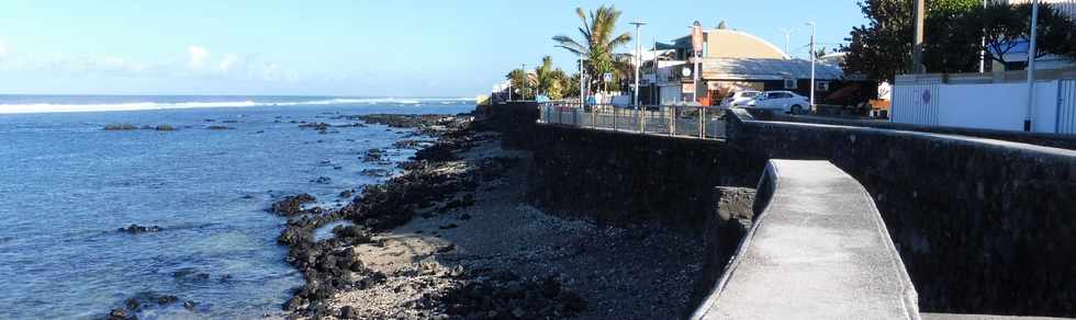 10 juin 2018 - St-Pierre - Rue Max Vauquelin - Petit boulevard de la plage - Projet de la classe CE2 Bellier de l'cole Louis Pasteur -Nettoyage de plage