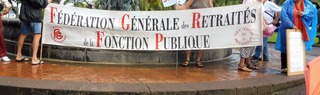 14 juin 2018 - St-Pierre - Rassemblement des retraits sur la place de l'htel de ville (CGTR - FGRFP -ATTAC ...)