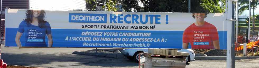 01/07/2018 - St-Pierre -  ZAC Canabady - Dcathlon recrute