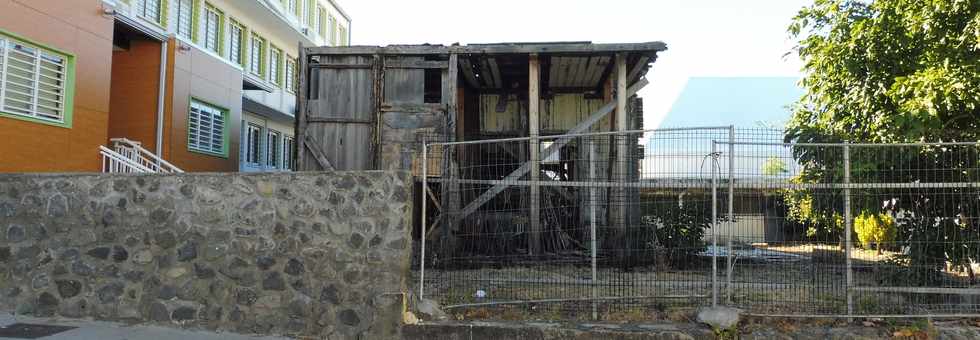 01/07/2018 - St-Pierre - Rue Marius-Ary Leblond - Maison Choppy (ruines)