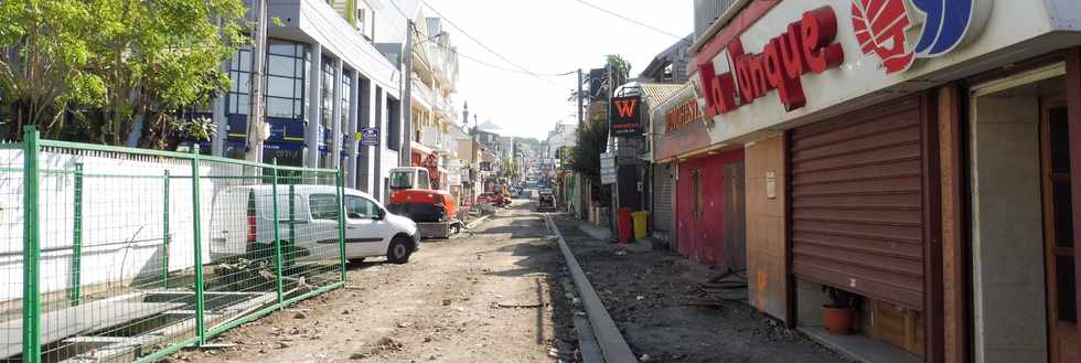 19 aot 2018 - St-Pierre - Travaux rue Franois de Mahy