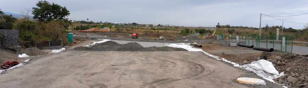 30 septembre 2018 - St-Pierre - ZAC Roland Hoareau - Travaux de raccordement de voirie