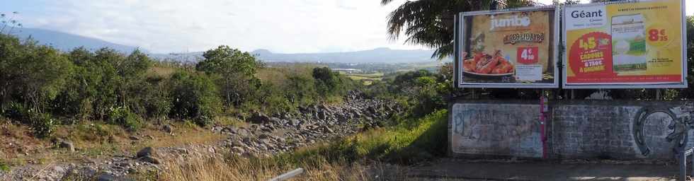 7 octobre 2018 - St-Pierre - Chemin de Bassin Plat - Radier de la rivire d'Abord