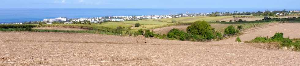 7 octobre 2018 - St-Pierre - Chemin de Bassin Plat -  Vue vers Terre Sainte