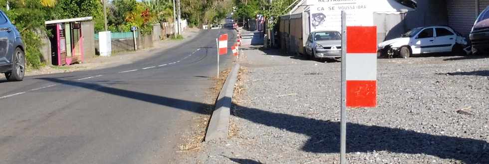 4 novembre 2018 - St-Pierre - Bois d'Olives - Travaux de pose de trottoirs sur la Ligne Paradis