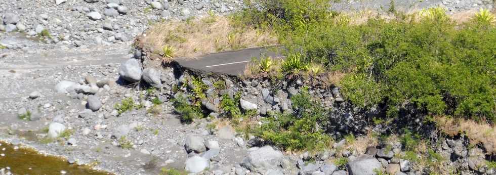 11 novembre 2018 - St-Pierre - Entre-Deux- La Pointe - Vue sur le radier du Ouaki  en travaux