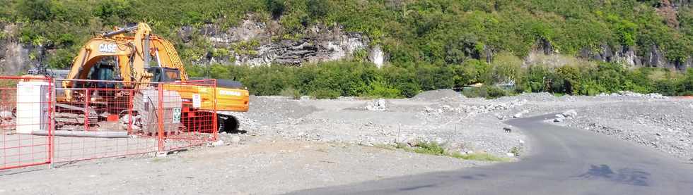 11 novembre 2018 - St-Pierre - Entre-Deux- Radier du Ouaki  en travaux