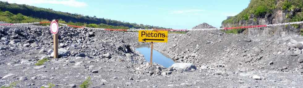 11 novembre 2018 - St-Pierre - Entre-Deux- Radier du Ouaki  en travaux