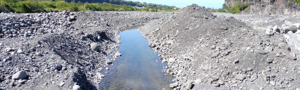 11 novembre 2018 - St-Pierre - Entre-Deux- Radier du Ouaki  en travaux