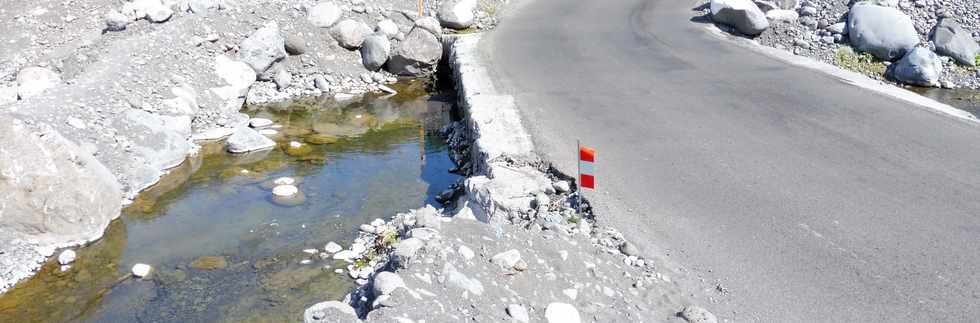 11 novembre 2018 - St-Pierre - Entre-Deux- Radier du Ouaki  en travaux