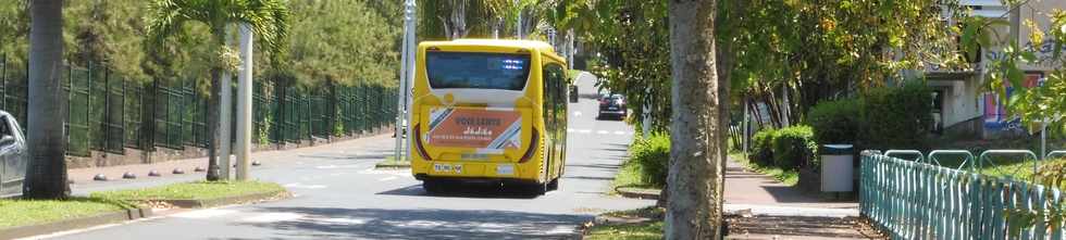 2 dcembre 2018 - St-Pierre - Car jaune