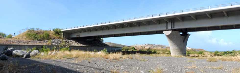 24 mars 2019 - St-Pierre - Pierrefonds - Rivire St-Etienne  -  Nouveau pont