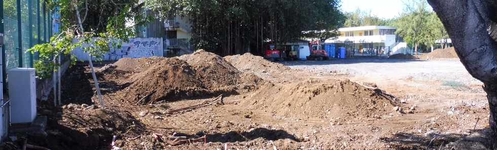 5 mai 2019 - St-Pierre - Casernes - Chantier de rfection des plateaux sportifs